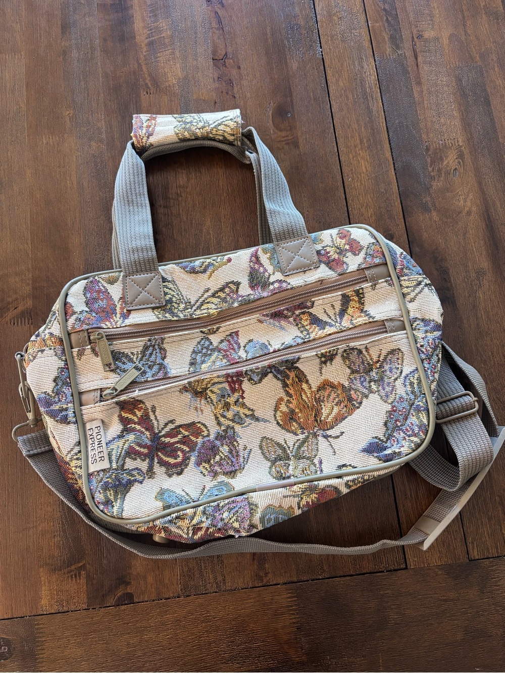 Pioneer Express Embroidered Butterfly Floral Travel Bag vintage